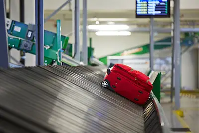 Enregistrement des bagages à l'aéroport de Vatry XCR Airport