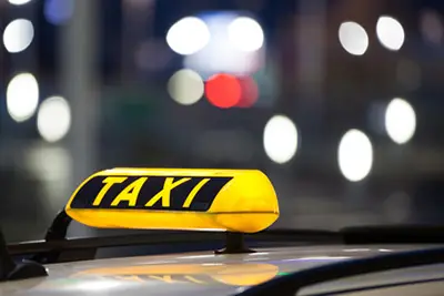 Station de taxis à l'aéroport de Vatry XCR Airport
